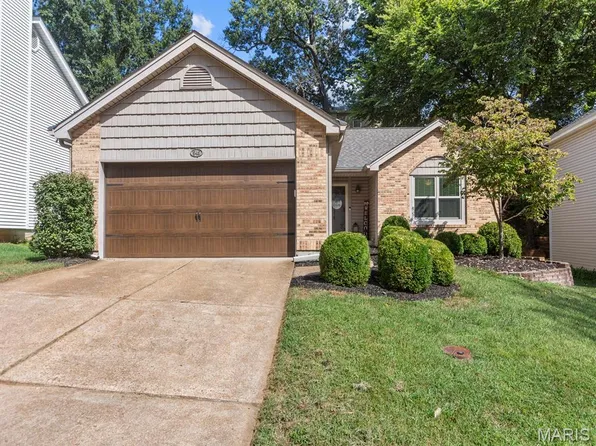 545 Woodlyn Xing, Ballwin, MO 63021