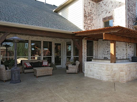 3rd image of 4856 Orchard Park Dr