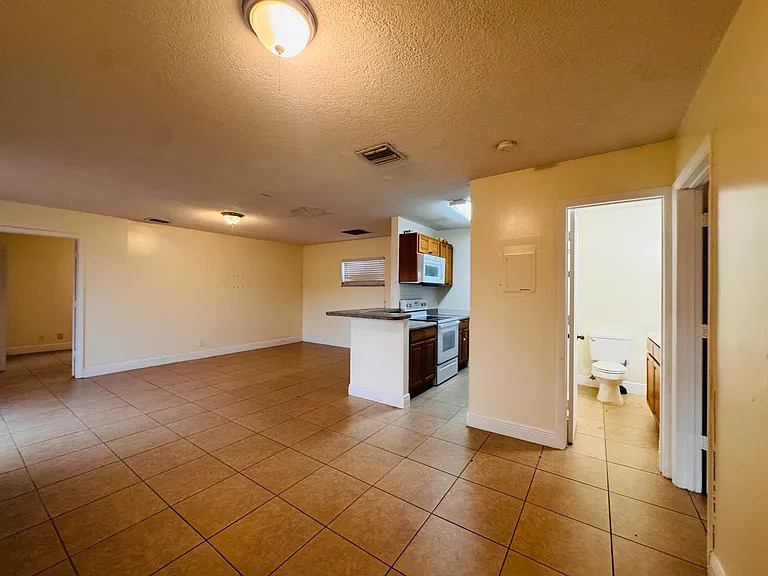 7 Crossings Cir #G — Photo 20