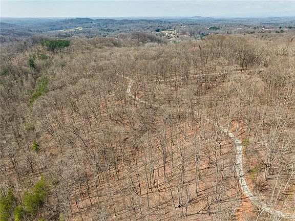 3rd image of 10 Mount Mincie Rd