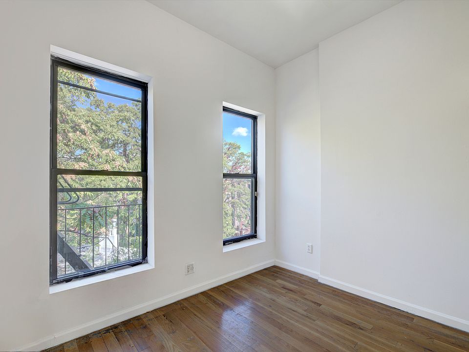 1st image of 7 Carmine St #19A