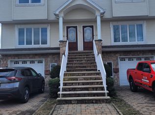 220 Bell Ave, Lodi, NJ 07644