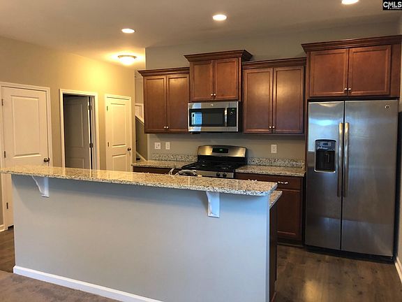 4th image of 752 Helmsman Ln