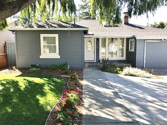 2nd image of 1043 10th Ave