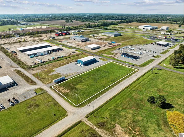 Park Ter, Mayfield, KY 42066