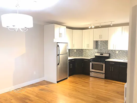 Rented by Smart NY Realty LLC | media 17