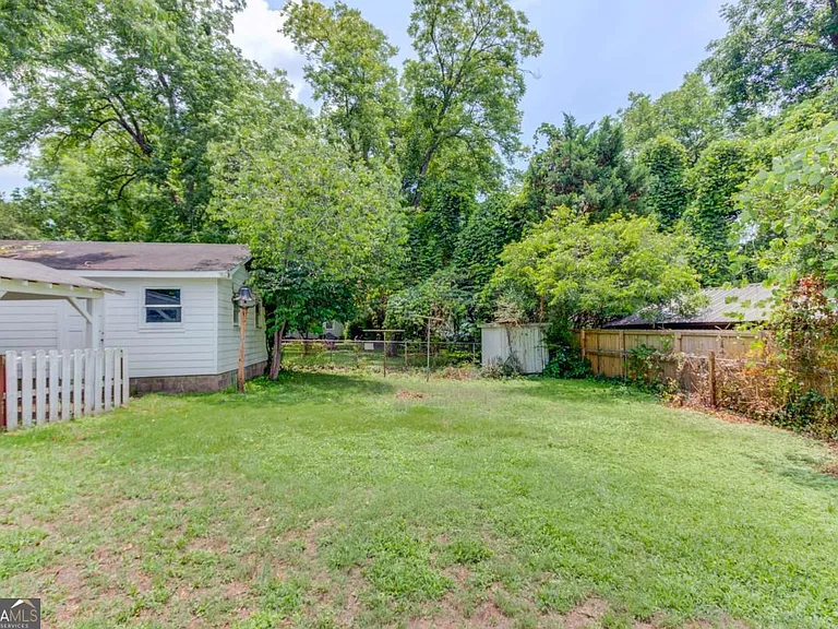 227 Alcovy St — Photo 20