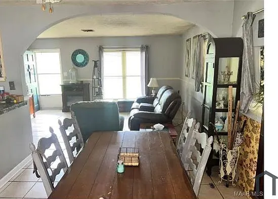 3 bed, 1400 sqft, $1,500 — Photo 4