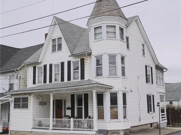 22 Dowell St, Slatington, PA 18080