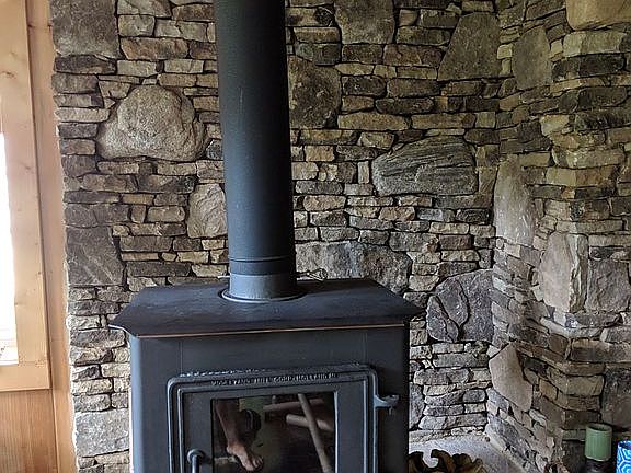 Wood burning stove