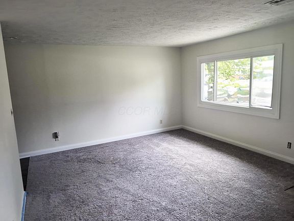 3rd image of 2984 Wessex Ct