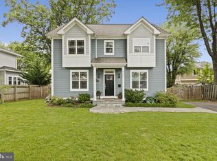 6716 Westlawn Dr, Falls Church, VA 22042