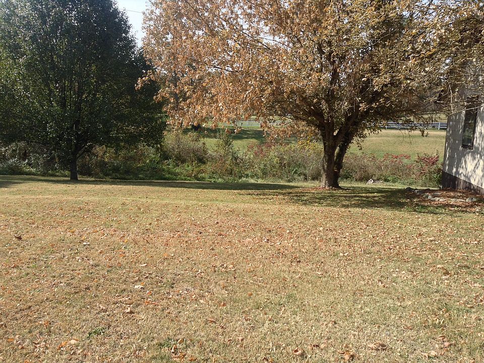 2nd image of 5005 NE Brown Gap Rd