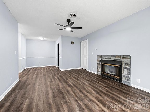 4th image of 110-9B Heywood Rd