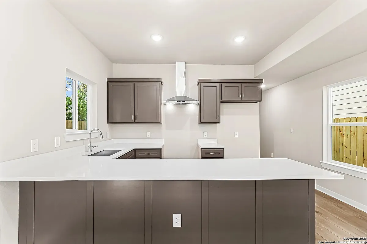 Building Photo - 847 Porter St #101