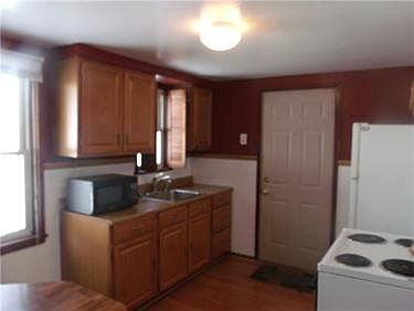 3rd image of 3800 Sunview Dr