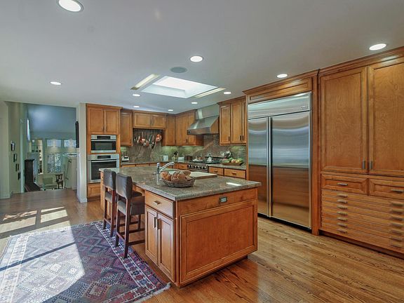 5th image of 23 Alverno Ct