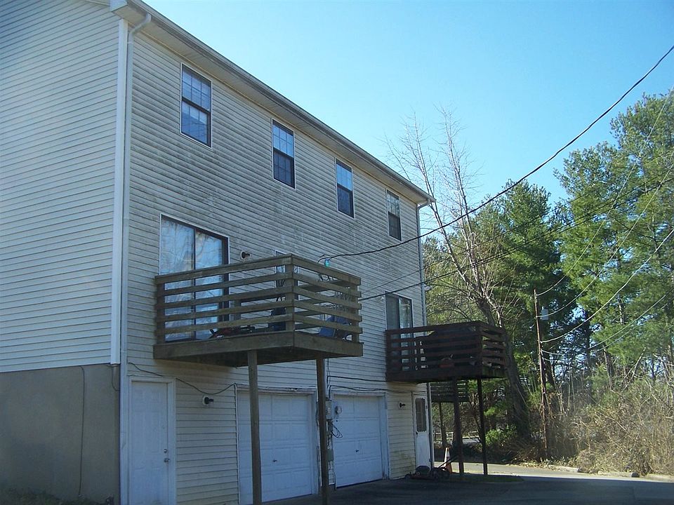 2nd image of 113 Melanie Ln #A