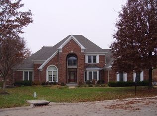 10 Rimbey Ct, Chesterfield, MO 63017