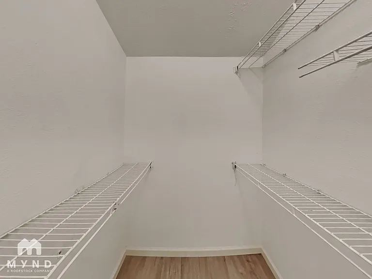 5208 Rowcrop Dr — Photo 11