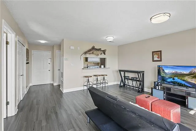 4800 Pontchartrain Dr #14 — Photo 4