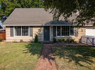 7927 Division Rd, White City, OR 97503