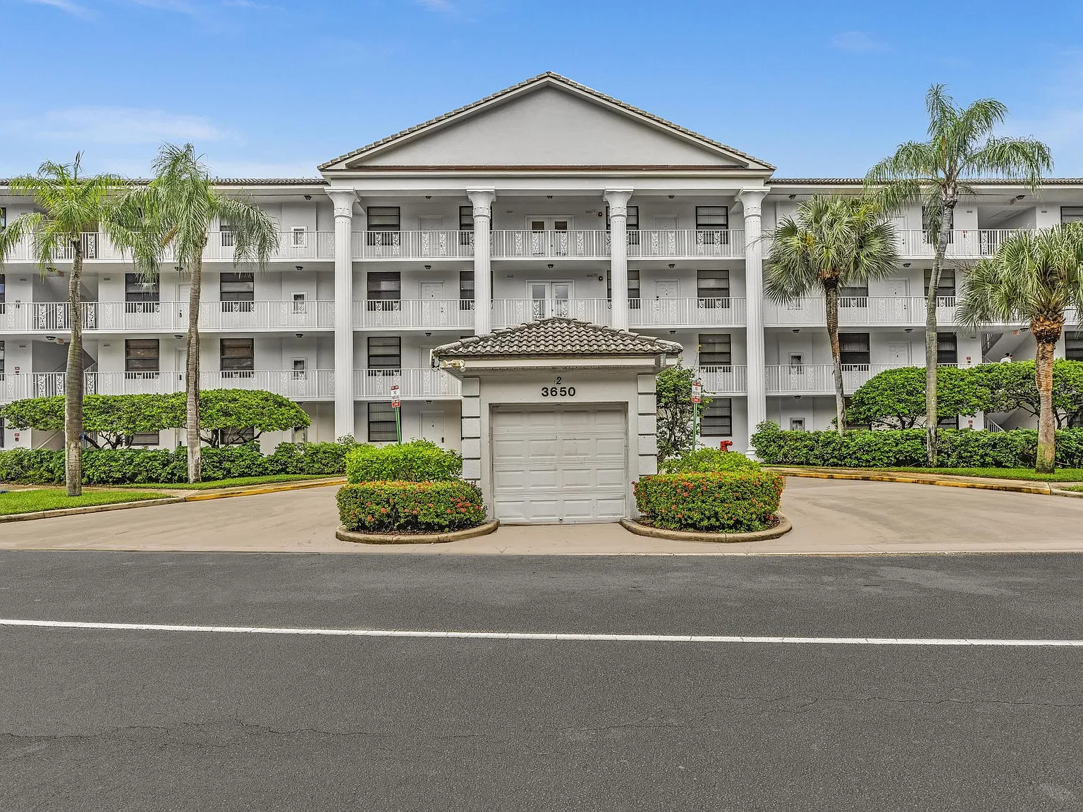 2 bed, 2.0 bath, 1442 sqft, $2,400 — Photo 4