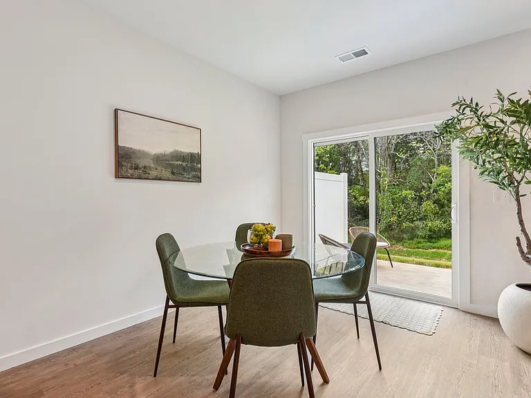 900 Ac Little Dr — Photo 8