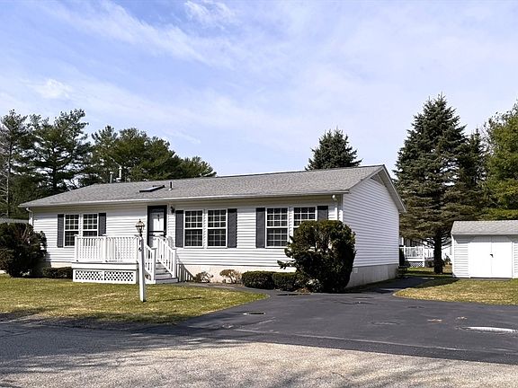 2nd image of 6 Edgewood Dr