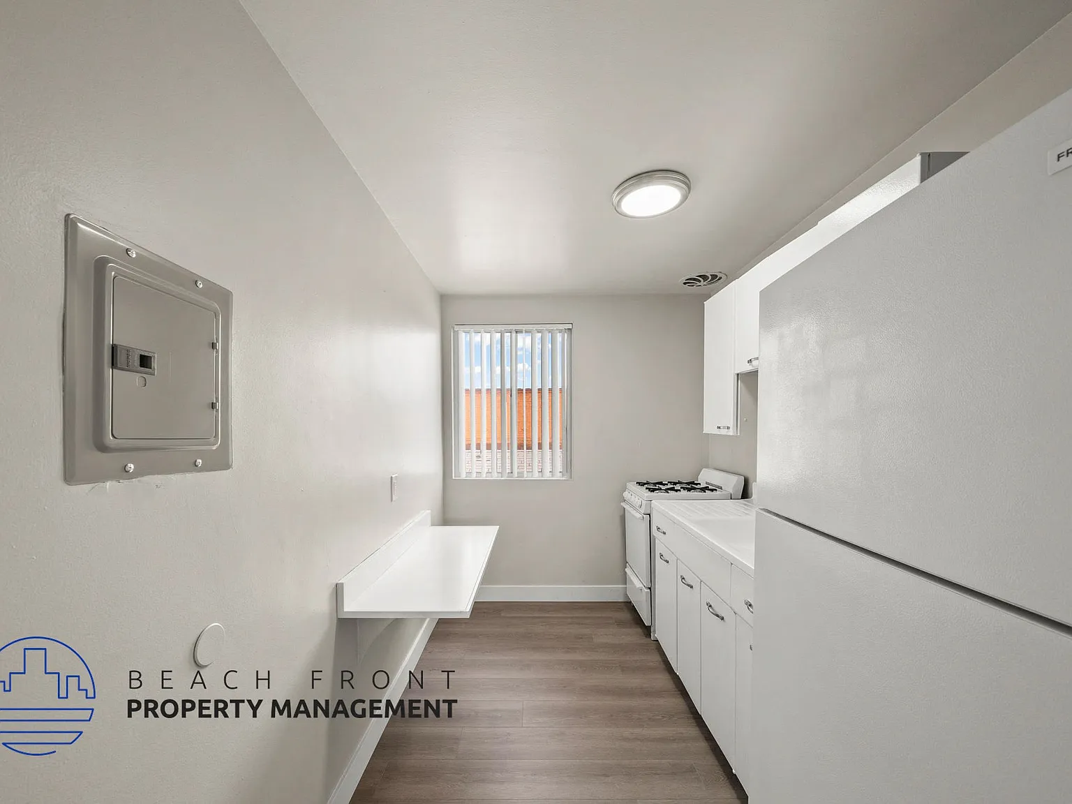 12318 Birch Ave. — Photo 4