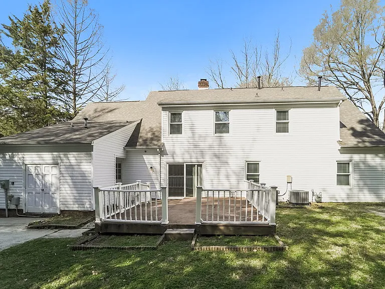 8245 Charles Crawford Dr — Photo 17