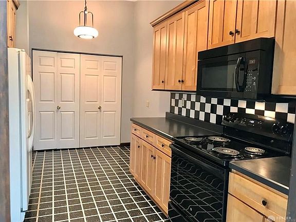 4th image of 1017 Glen Arbor Ct