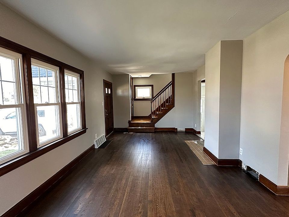 700 Iona Ave, Akron, OH 44314 Zillow