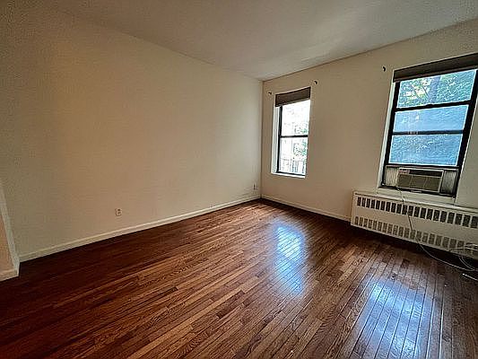 1st image of 336 E 61st St