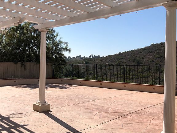 5th image of 798 Avenida Abeja