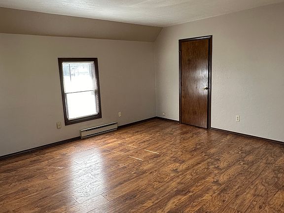2nd image of 713 1/2 N Main St #1/2