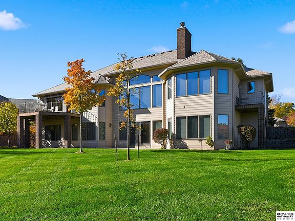 5th image of 931 N 143rd Avenue Cir