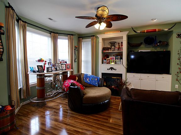 5th image of 2124 Catworth Dr