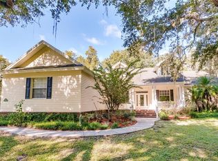 4513 Highland Creek Dr, Plant City, FL 33567