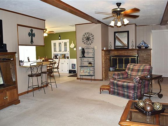 5th image of 2429 Pinehurst Ln