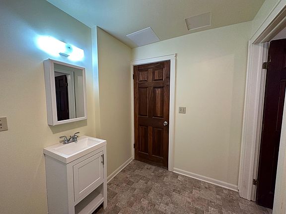 3rd image of 2933-35 N Weil St #1