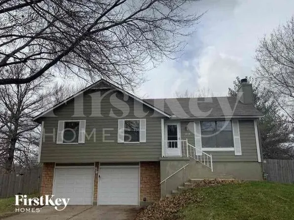 1934 SW 5th St, Lees Summit, MO 64081