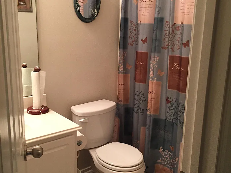Full-size bathroom for 2nd and 3rd bedrooms