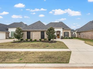 5118 Tensas Dr, Bossier City, LA 71111