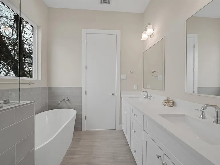 2502 W Tidwell Rd #A — Photo 14