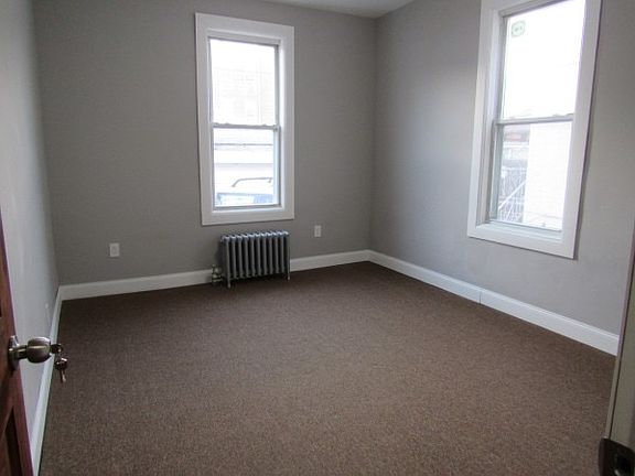 5th image of 1566 Ryder St