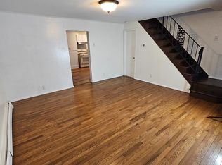 121 S Fulton St #A, Woodbridge, NJ 07095