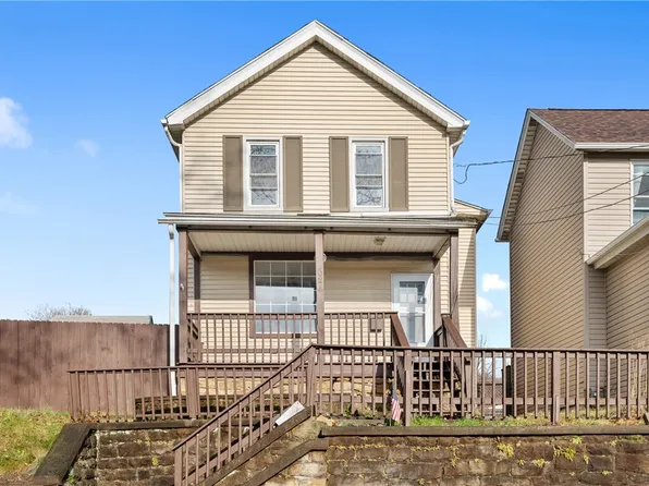 621 Chestnut St, Springdale, PA 15144