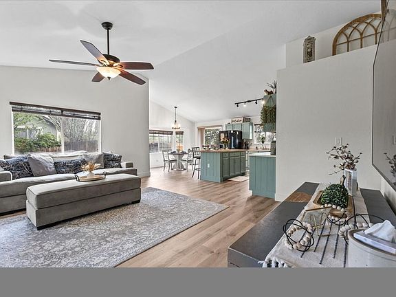 4th image of 355 Ember Dr