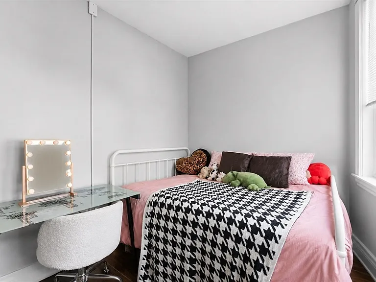 168 Endicott St #1 — Photo 8